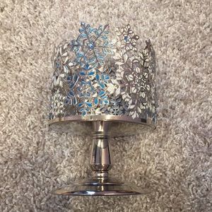 New Bath & Body Works Jeweled Snowflake Pedestal